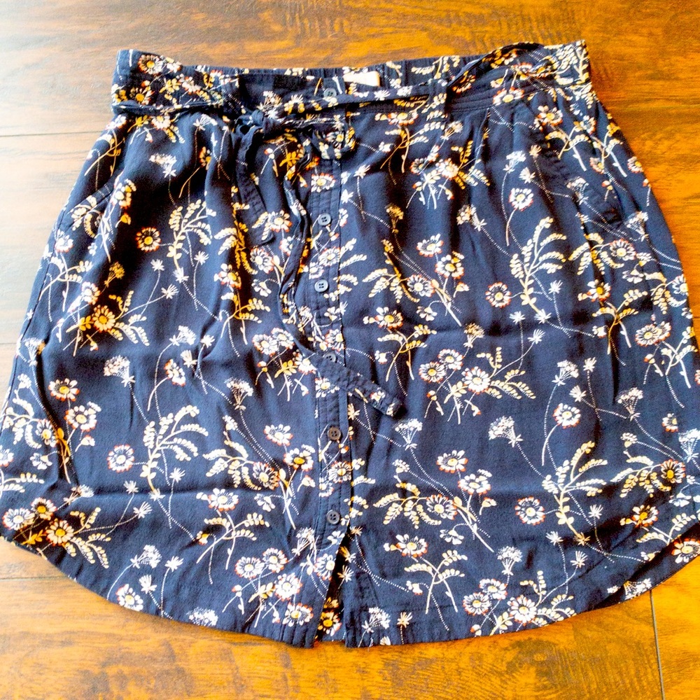 LOFT SKIRT